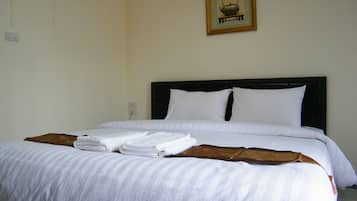 Standard Room | Desk, blackout drapes, rollaway beds, free WiFi