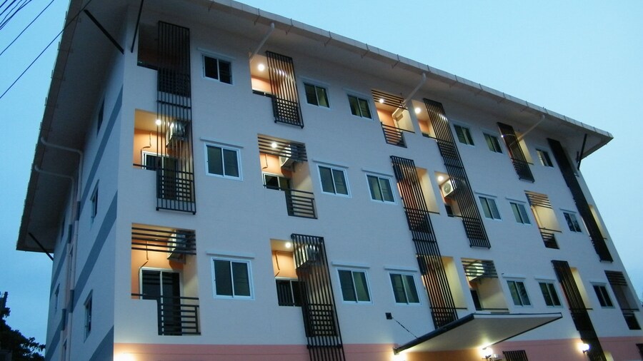 Fun Dee Mansion