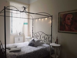 Premium bedding, minibar, in-room safe, individually decorated - Relais Villa Fiorelli (Rome)