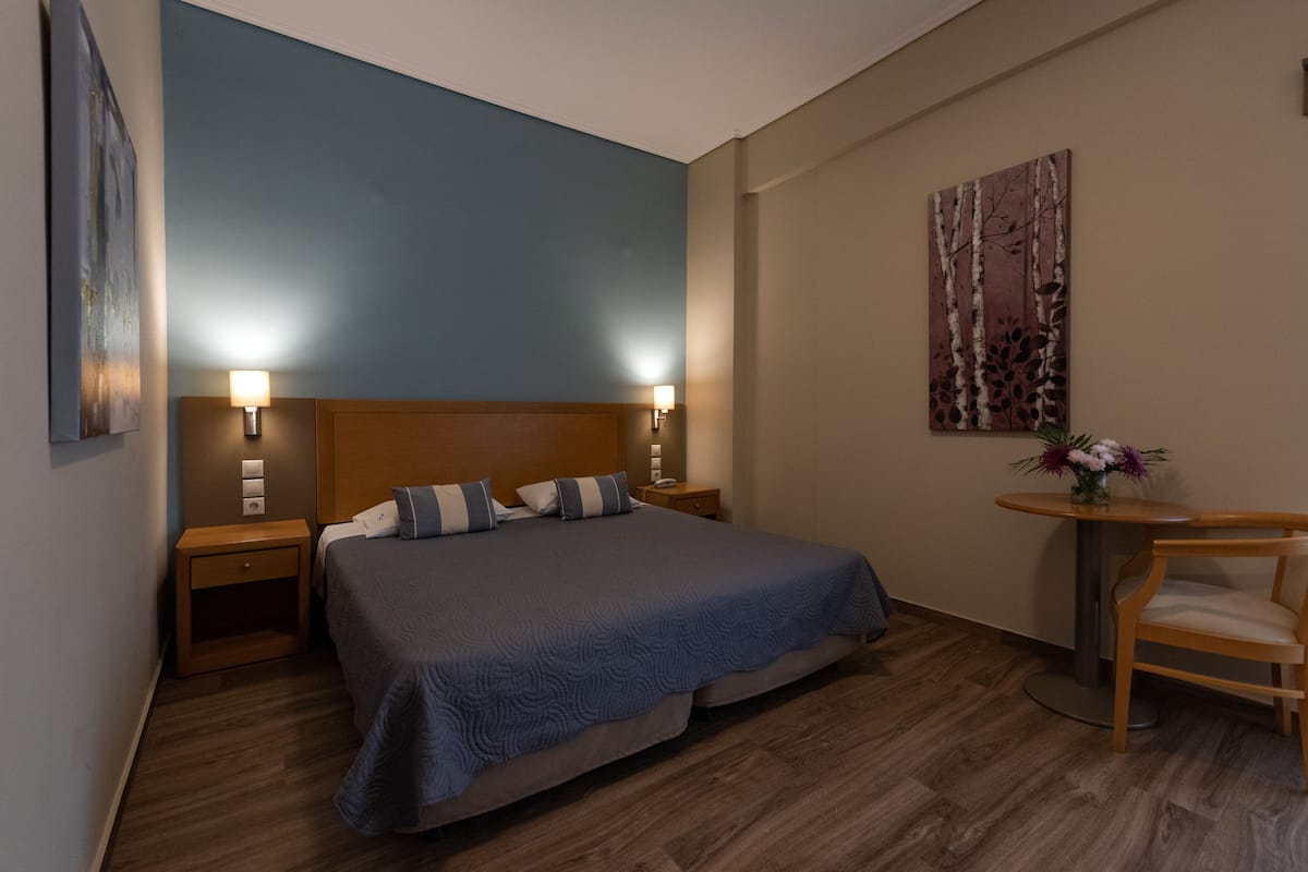 Desk, iron/ironing board, free WiFi, bed sheets