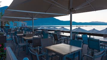 Beach bar