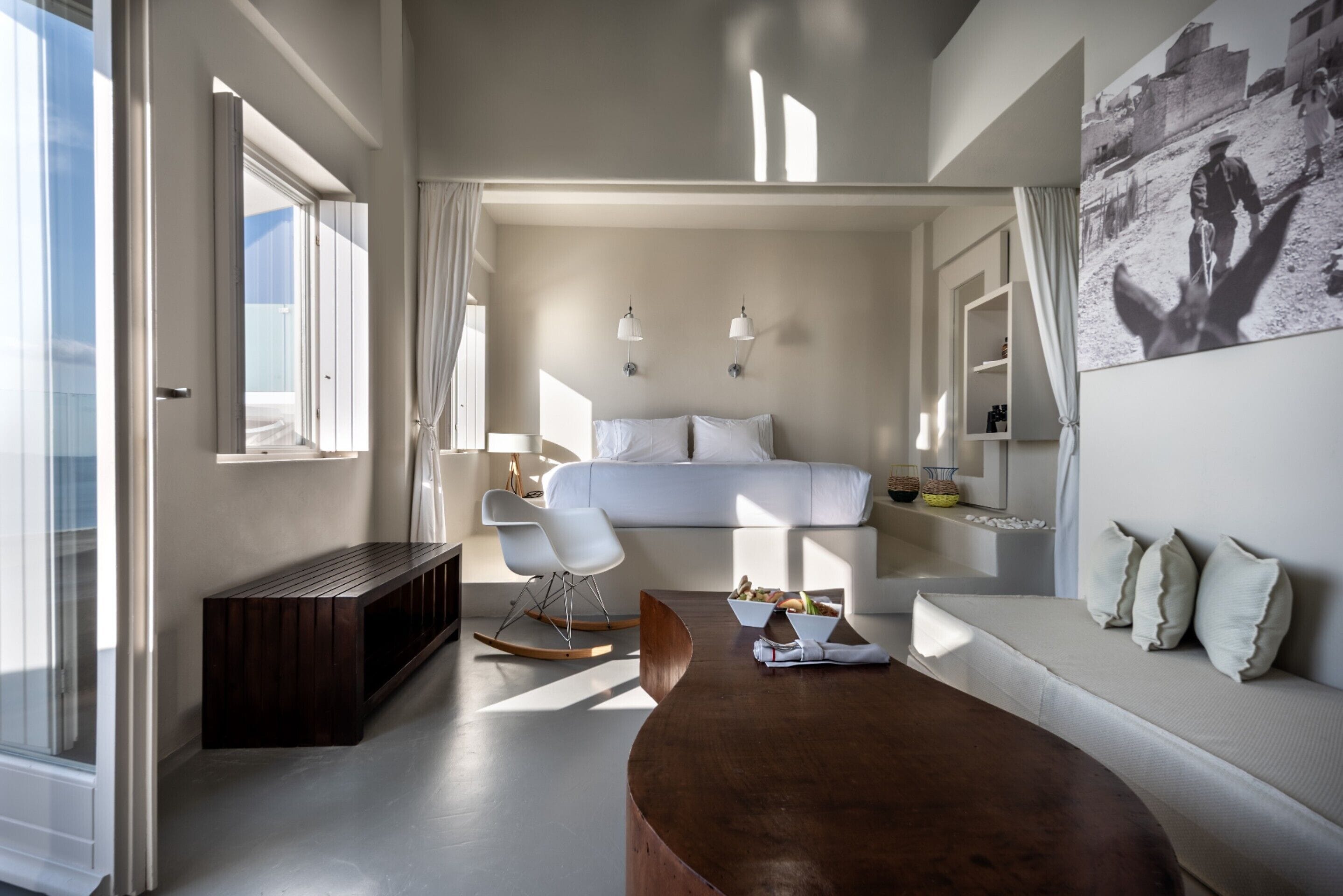 West East Suites Santorini amenities photo 4