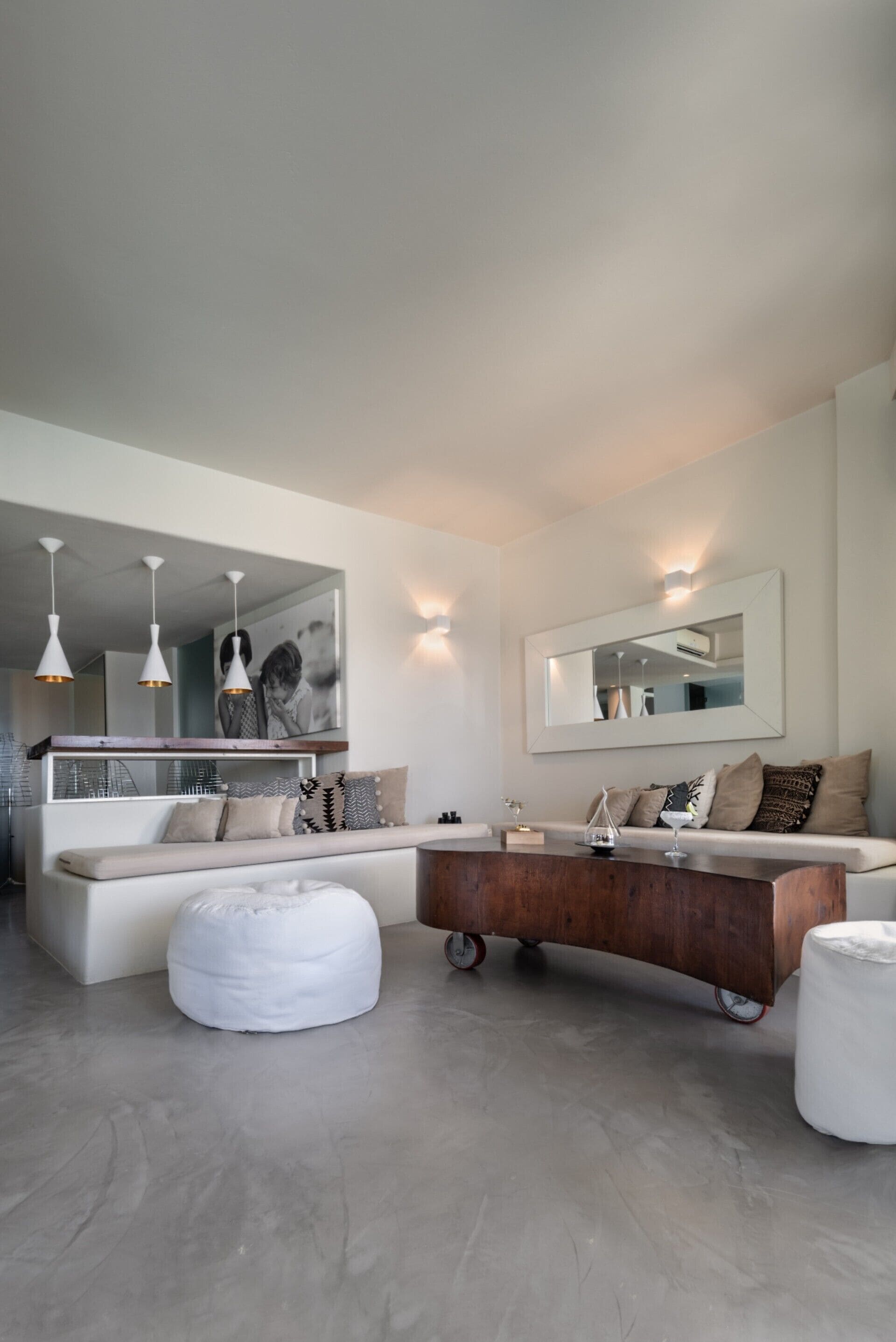 Suite, Sea View (Infinity Pool) | Living area | Plasma TV