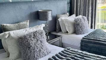 Twin kamer, en-suite badkamer, uitzicht op zee | 1 slaapkamer