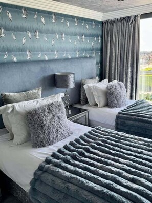Twin Room, Ensuite, Sea View