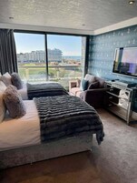 Twin Room, Ensuite, Sea View