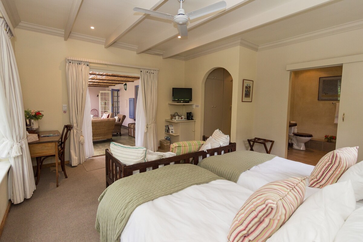 Zimmer (Verandah Wheelchair Friendly)