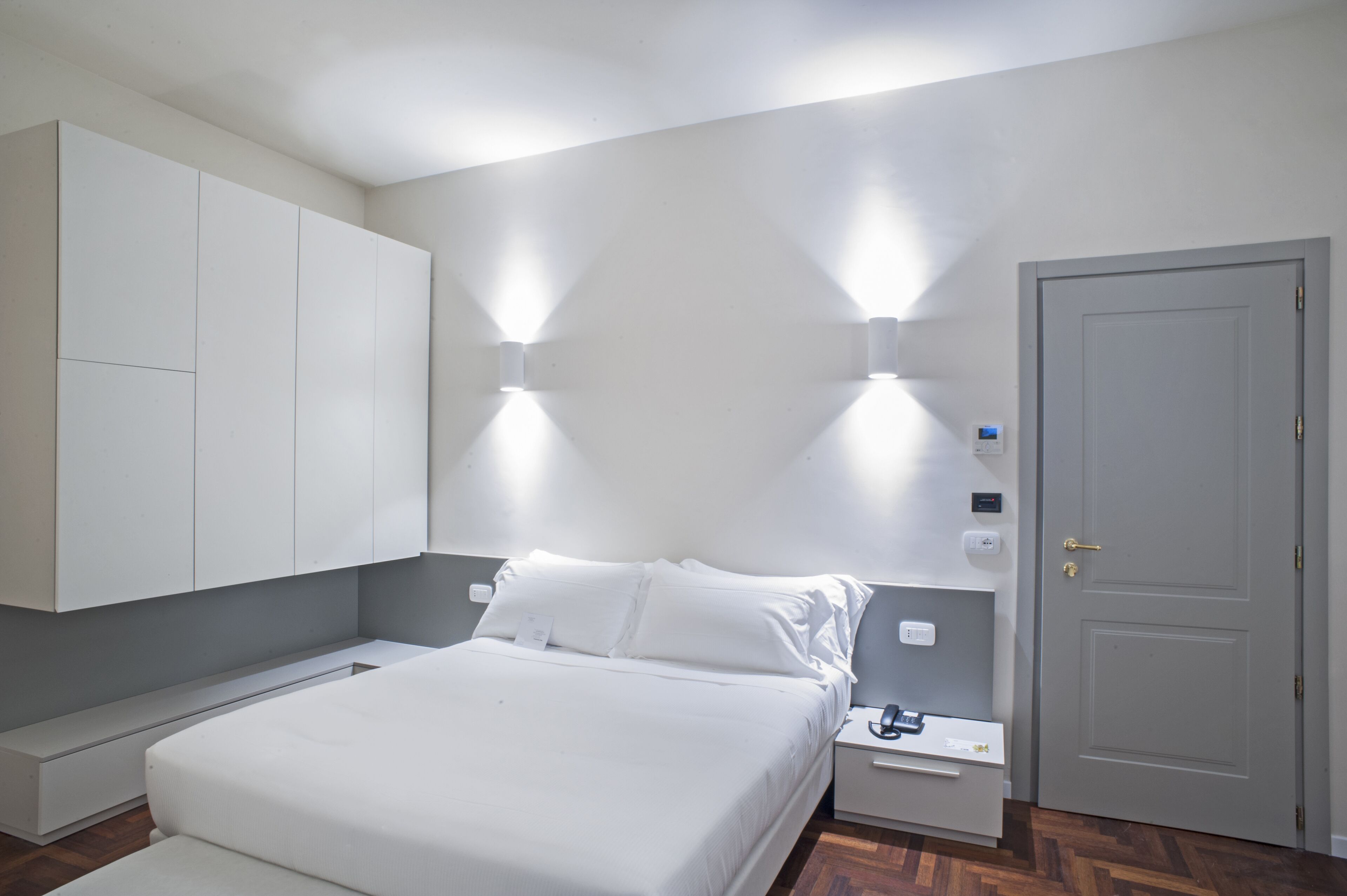 comfort double room, 1 double or 2 single beds | 1 bedroom, premium bedding, minibar, in-room safe