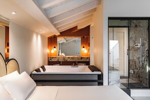 Royal Bay Suite | 1 bedroom, premium bedding, minibar, in-room safe