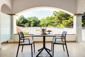 Quarto casal ou duplo luxo, sacada | Vista do quarto