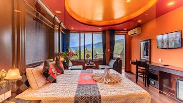 Deluxe-Dreibettzimmer, Balkon, Stadtblick | Ausblick vom Zimmer