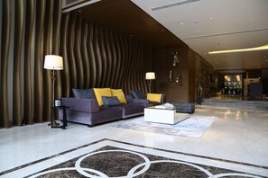 Mostrador para check-in y check-out