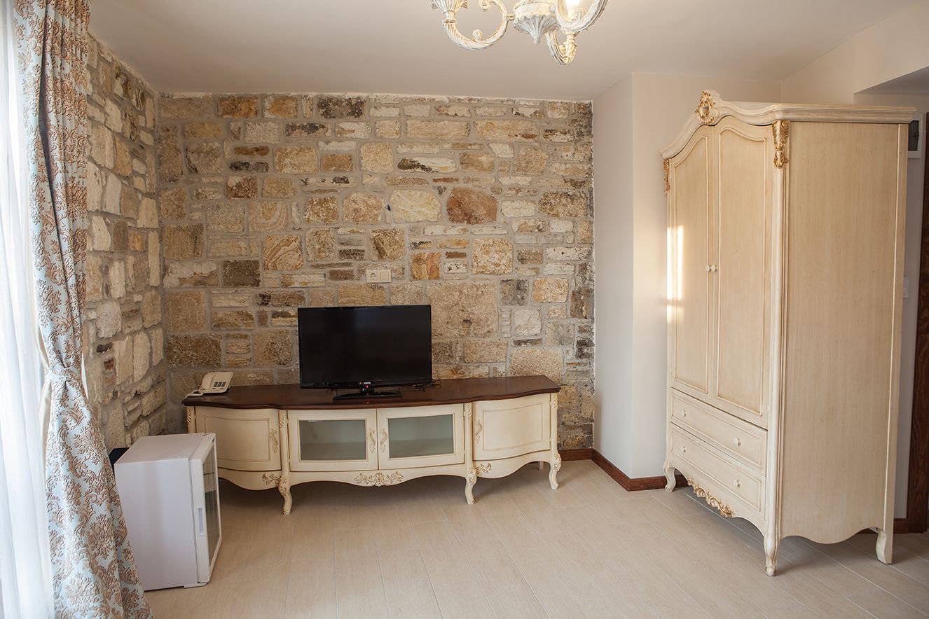 luxury room | room amenity