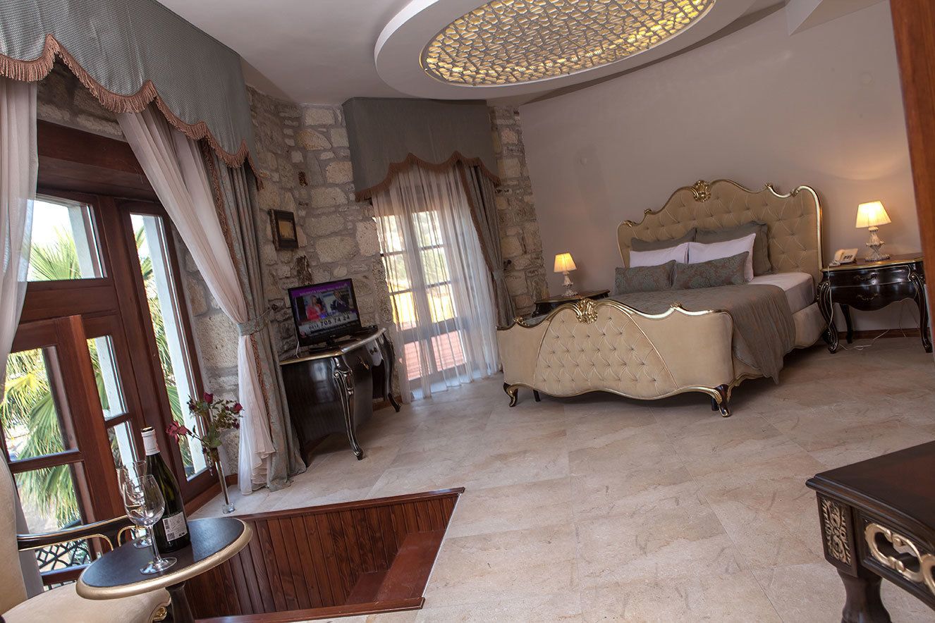 king room | down duvets, minibar, in-room safe, individually decorated