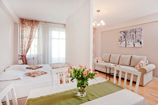 Apartment (Elegante) | 1 bedroom, Egyptian cotton sheets, premium bedding, pillowtop beds