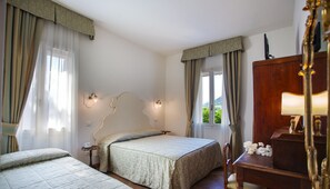 Family Room, 1 Bedroom