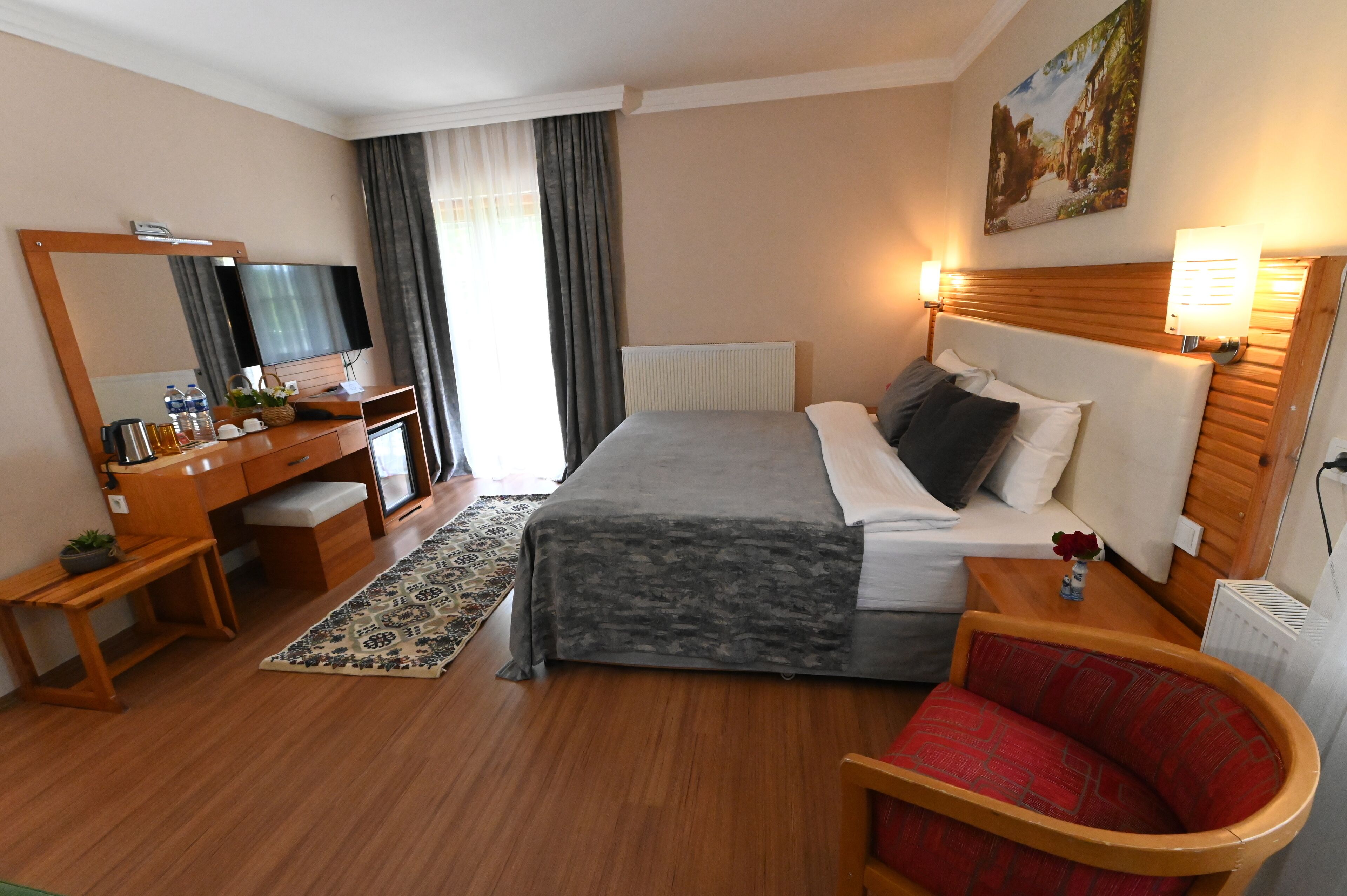 standard room | premium bedding, in-room safe, soundproofing, free wifi