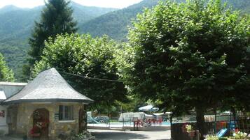 Khuôn viên nơi lưu trú