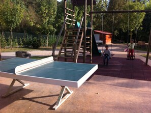 Children’s play area – outdoor
