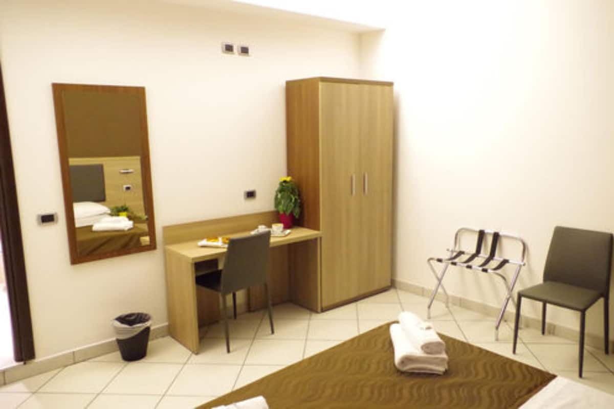In-room safe, desk, laptop workspace, iron/ironing board (on request)