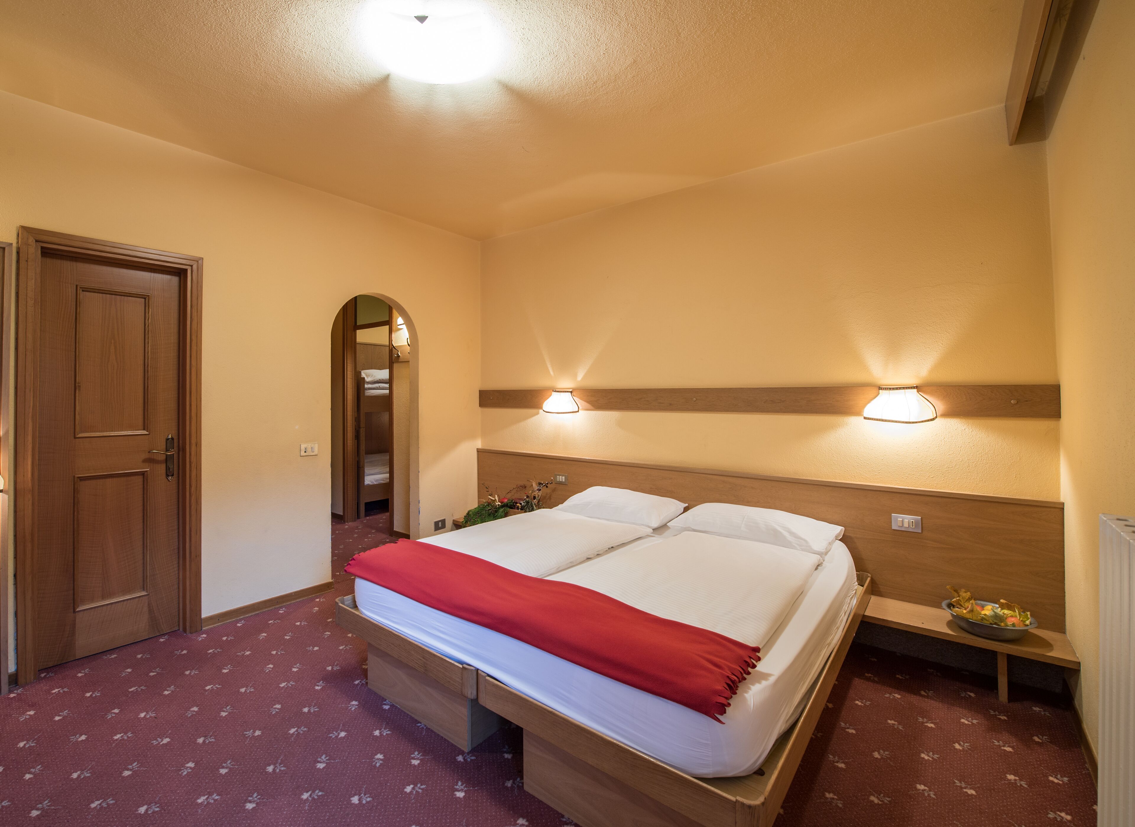 Family Room, 1 Bedroom, Non Smoking, Ensuite | Down duvets, in-room safe, desk, free WiFi
