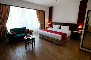 Superior Double Room, 1 King Bed | Minibar, in-room safe, desk, soundproofing - City Inn Palace Hotel (Ramallah)