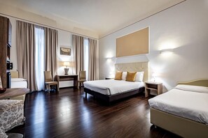 Minibar, coffres-forts dans les chambres, décoration personnalisée