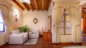 Habitación estándar | Ropa de cama hipoalergénica, edredón y decoración personalizada