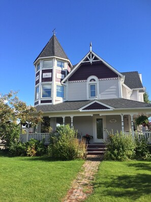 Fachada de la propiedad