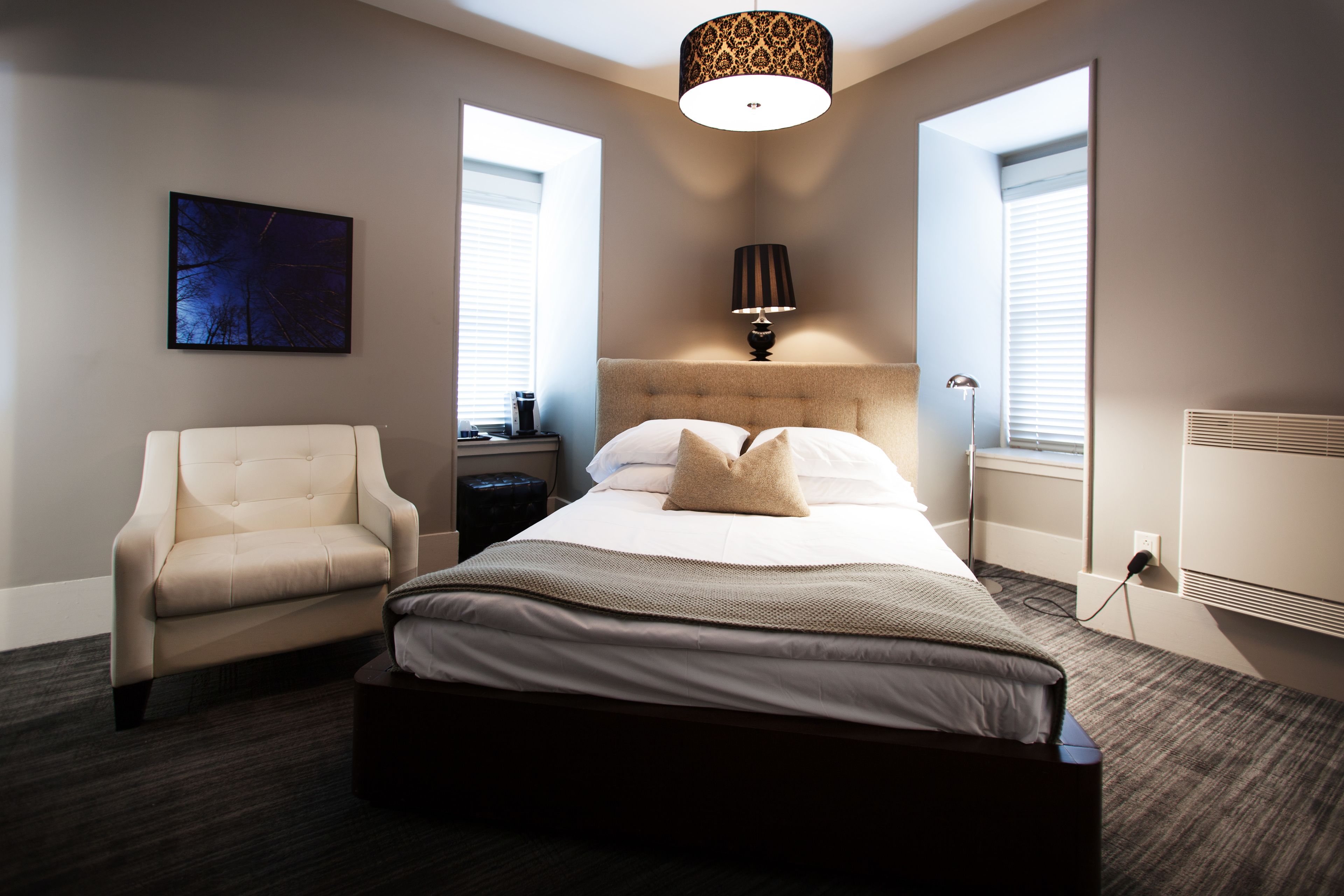 standard room, 1 double bed, private bathroom | iron/ironing board, free wifi, bed sheets