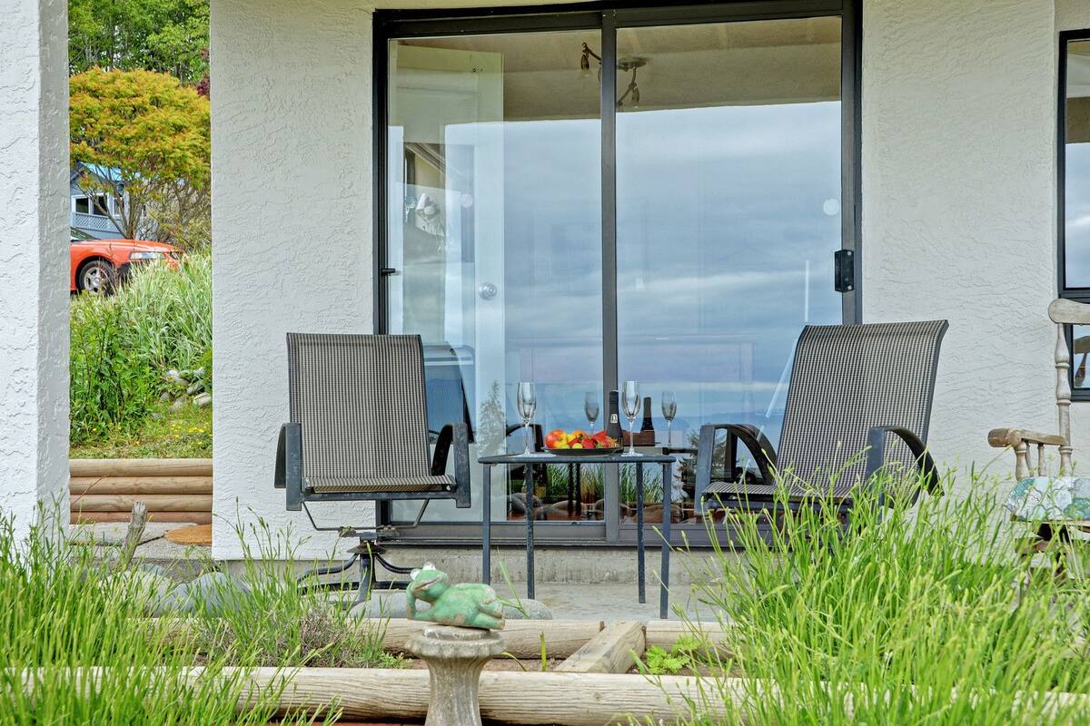 Suite, Ocean View | Terrace/patio