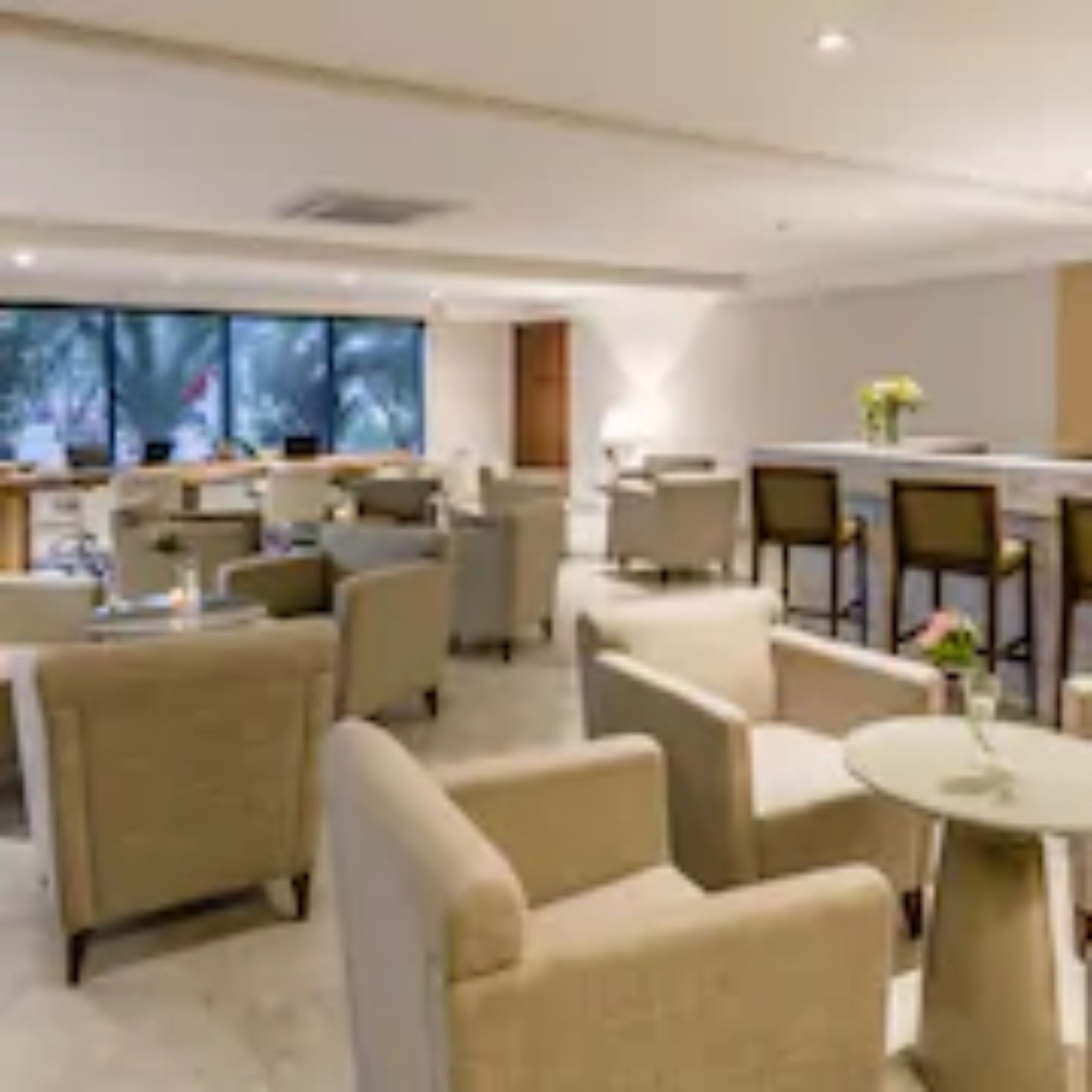 breakfast, lunch and dinner served