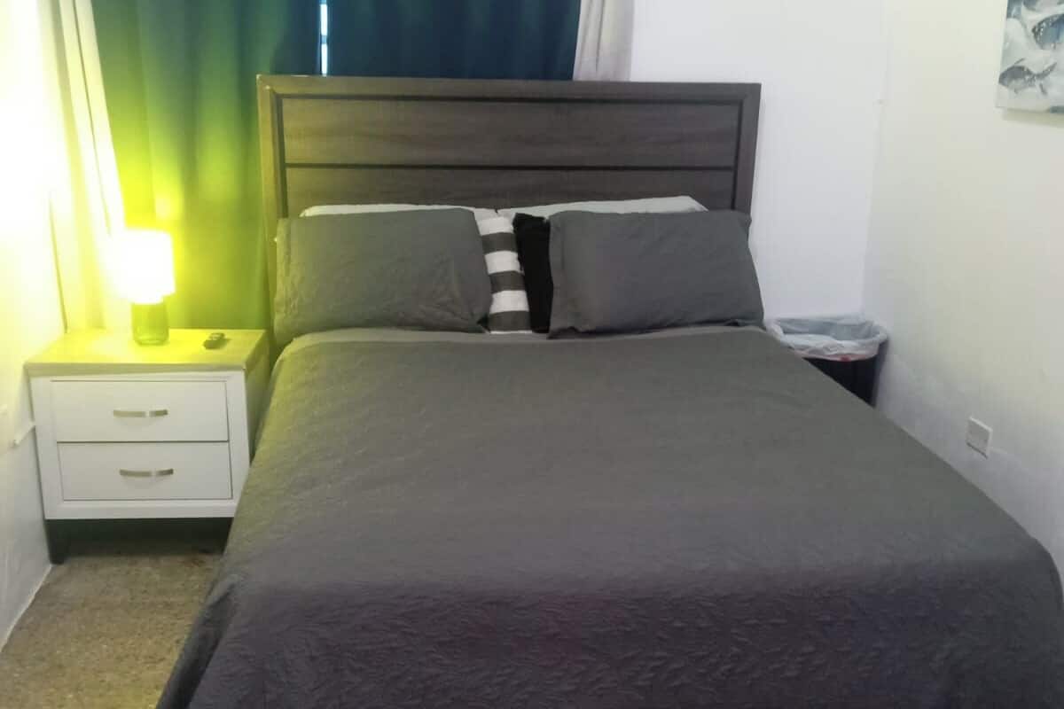 Estúdio conforto | 1 quarto, cortinas blackout, Wi-Fi de cortesia, roupa de cama