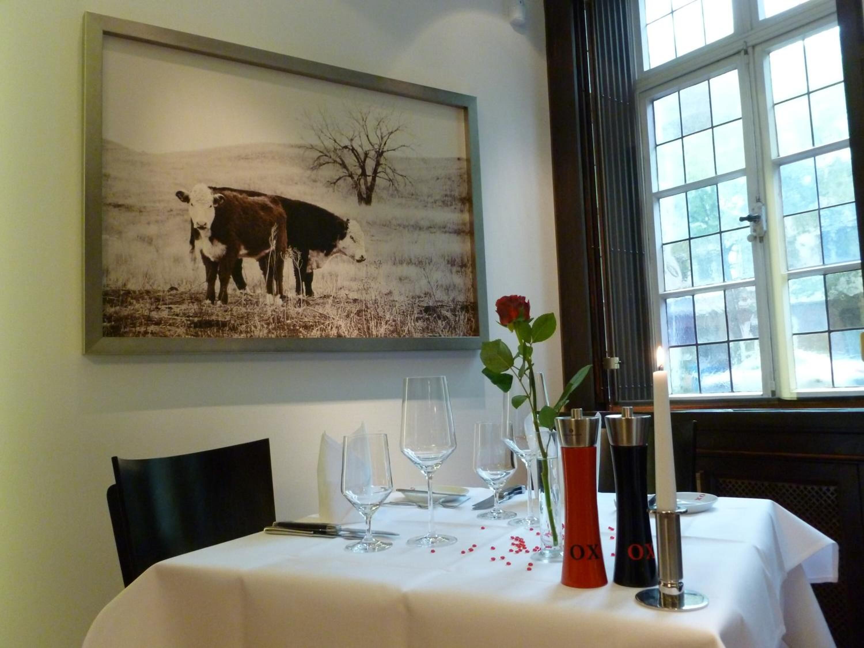 breakfast and dinner served, international cuisine