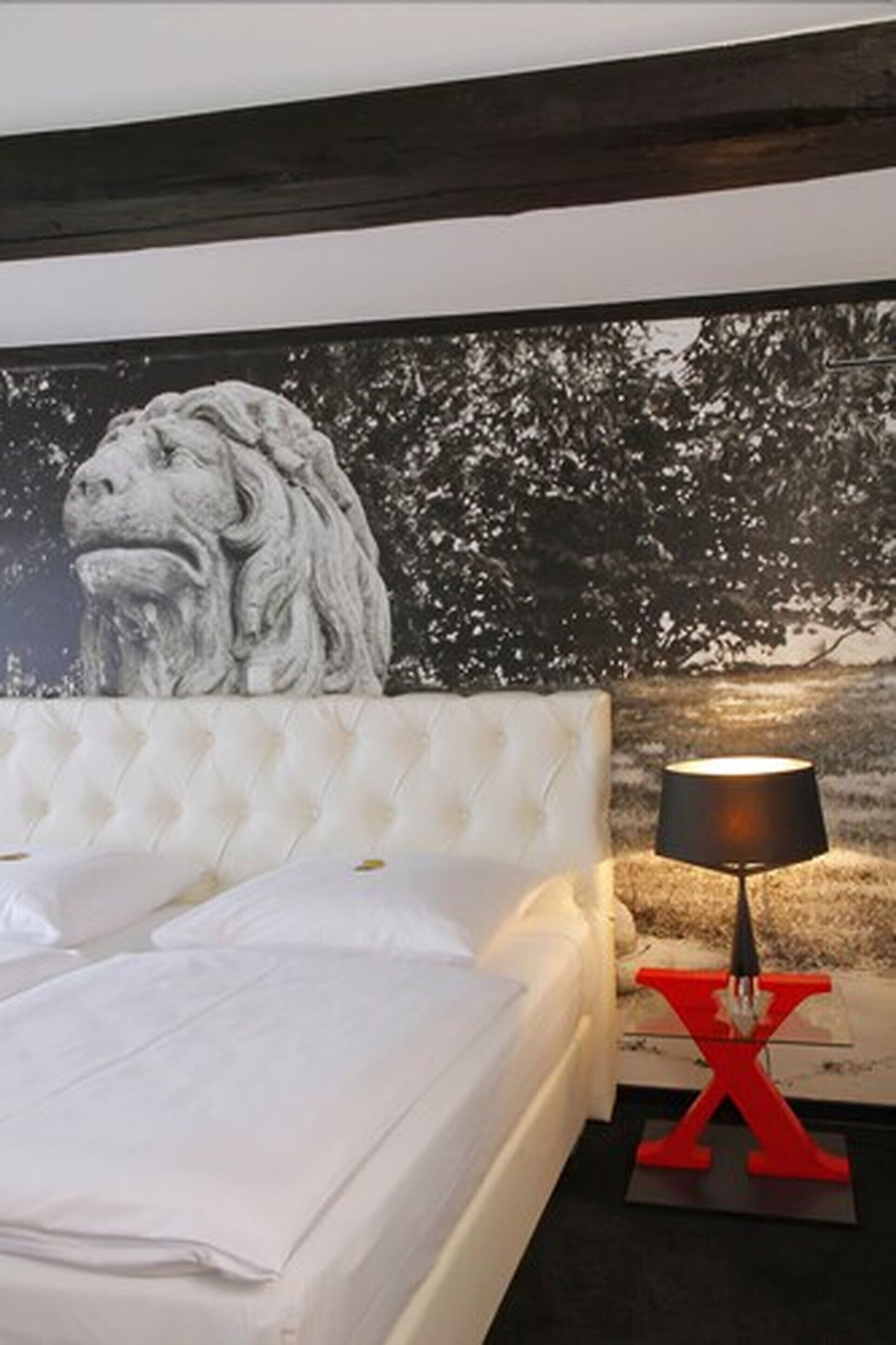 standard double room | premium bedding, minibar, desk, soundproofing