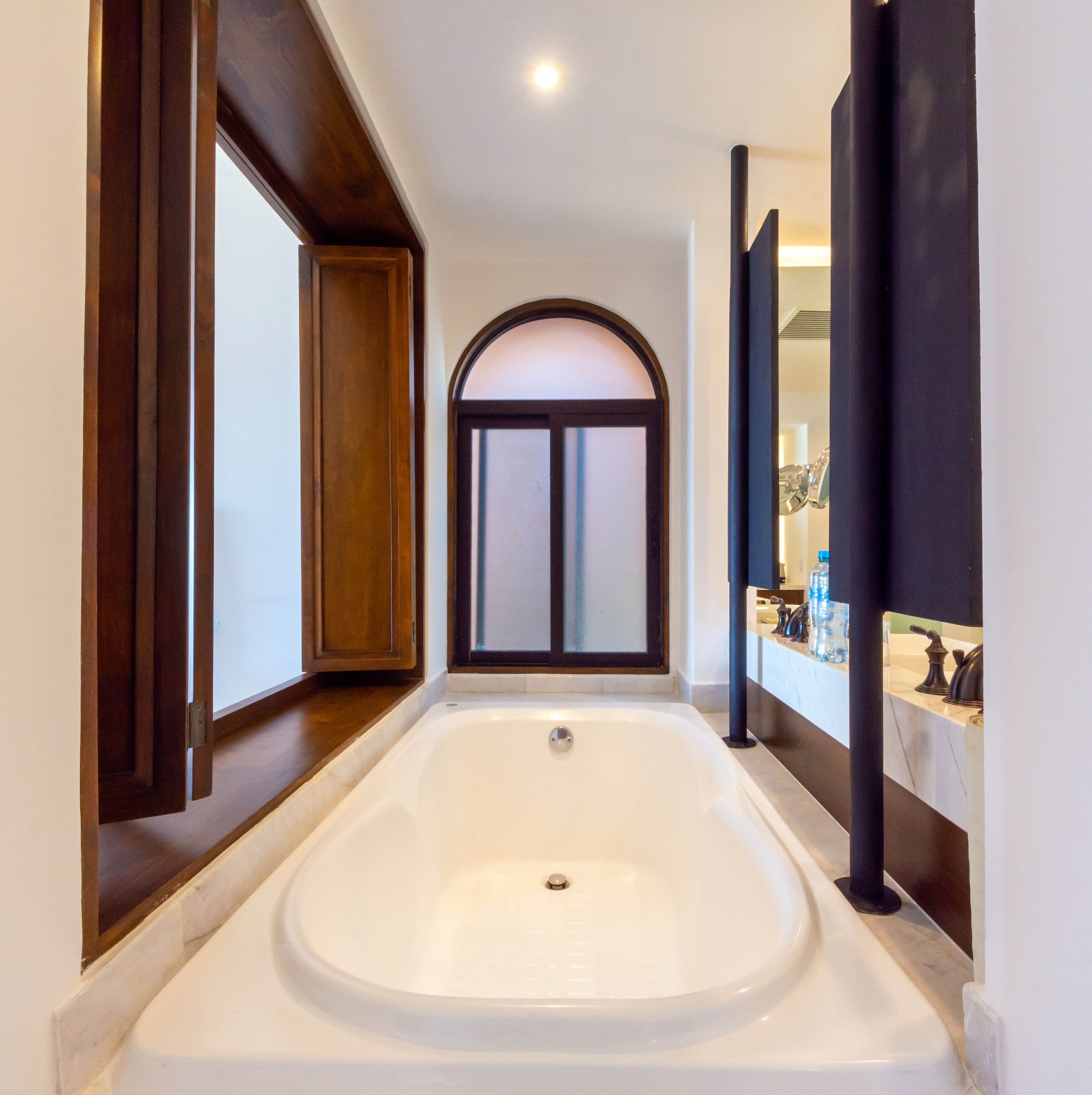junior suite, 2 double beds, oceanfront | bathroom | separate bathtub and shower, deep-soaking bathtub, rainfall showerhead