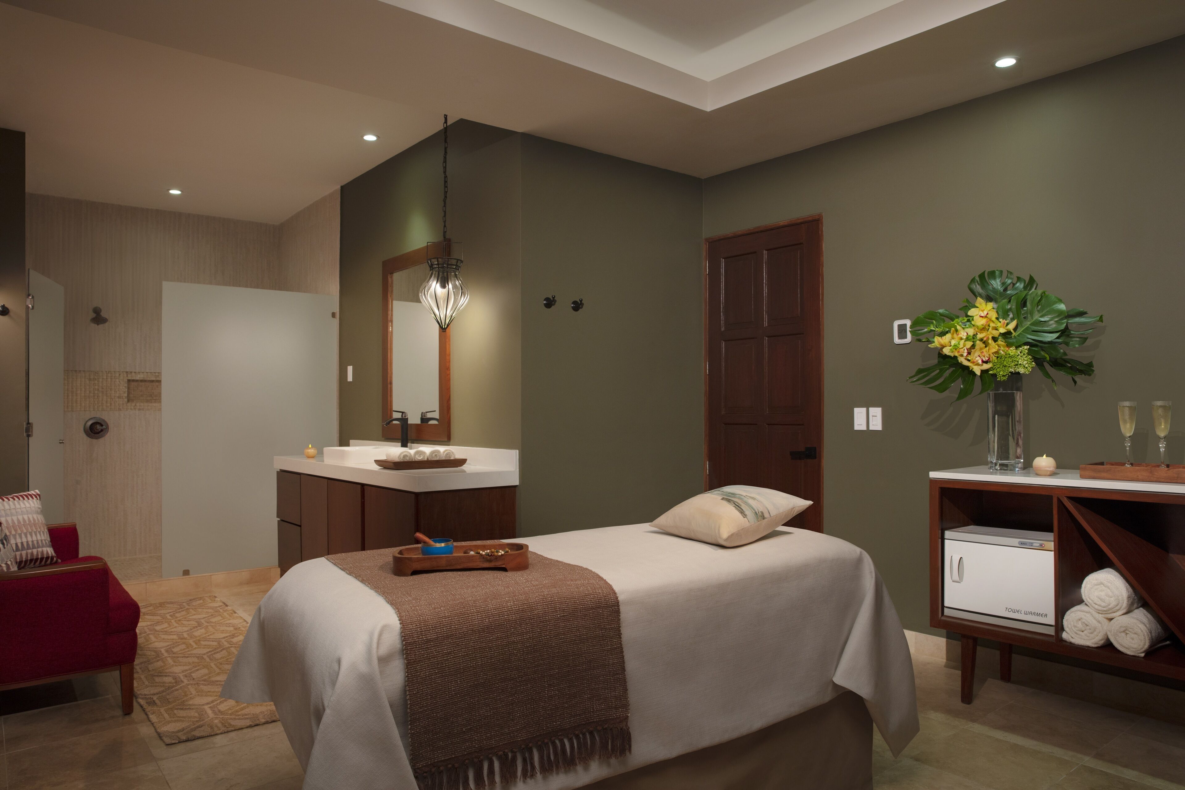 couples treatment room(s), sauna, steam room, body treatments