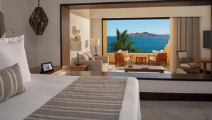 Honeymoon Suite Ocean View | Sábanas de algodón egipcio, ropa de cama de alta calidad y minibar