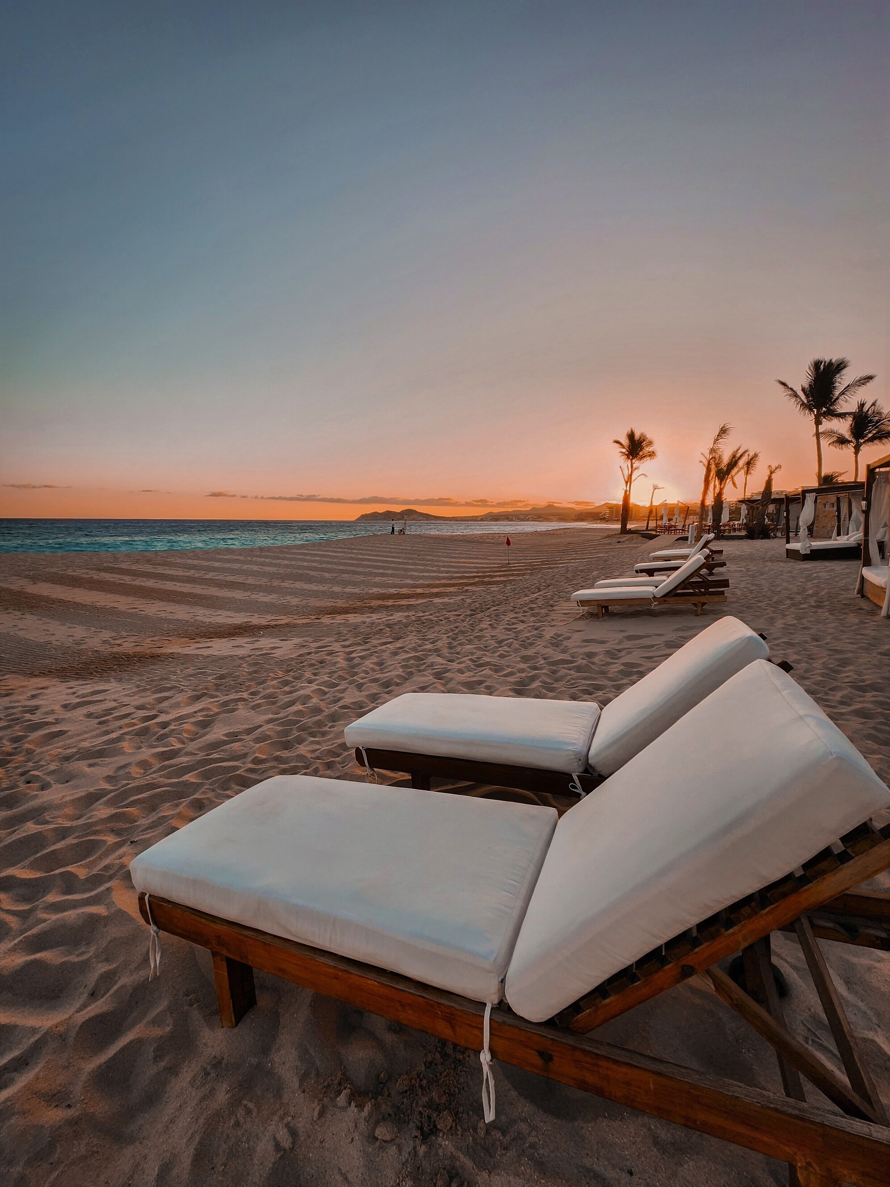 Private beach, free beach cabanas, sun-loungers, beach umbrellas