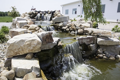 Blue Gate Garden Inn