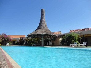 Outdoor pool - Los Cedros Resort & Convention Center (Santa Cruz)