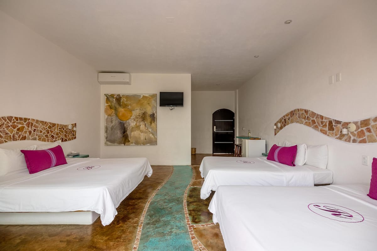 1 chambre, coffres-forts dans les chambres, fer et planche Ă repasser