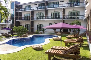 2 piscinas al aire libre