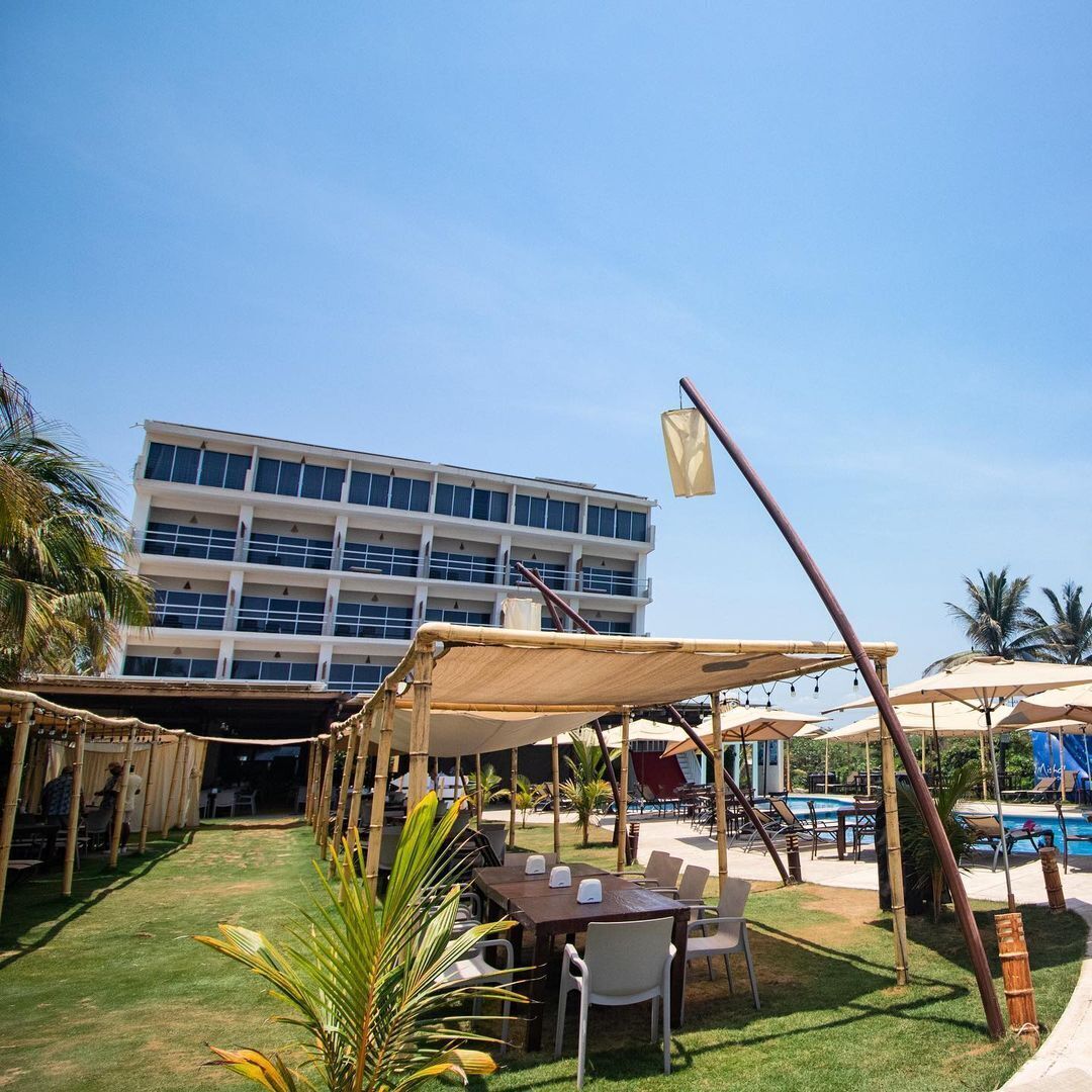 Petit déjeuner et déjeuner servis sur place