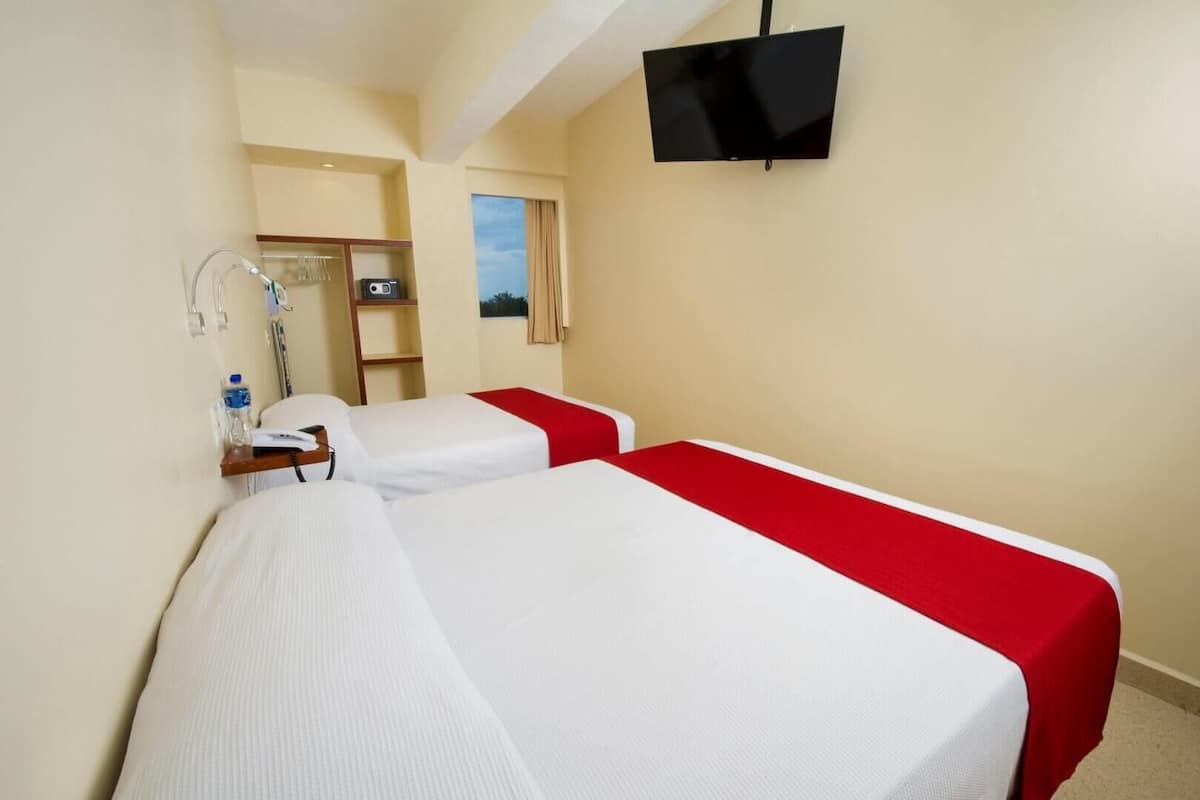 1 kamar tidur, brankas, setrika/meja setrika, dan Wi-Fi gratis