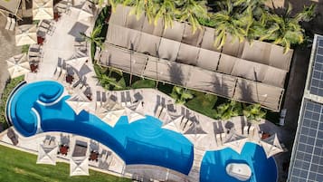 Outdoor pool, pool umbrellas