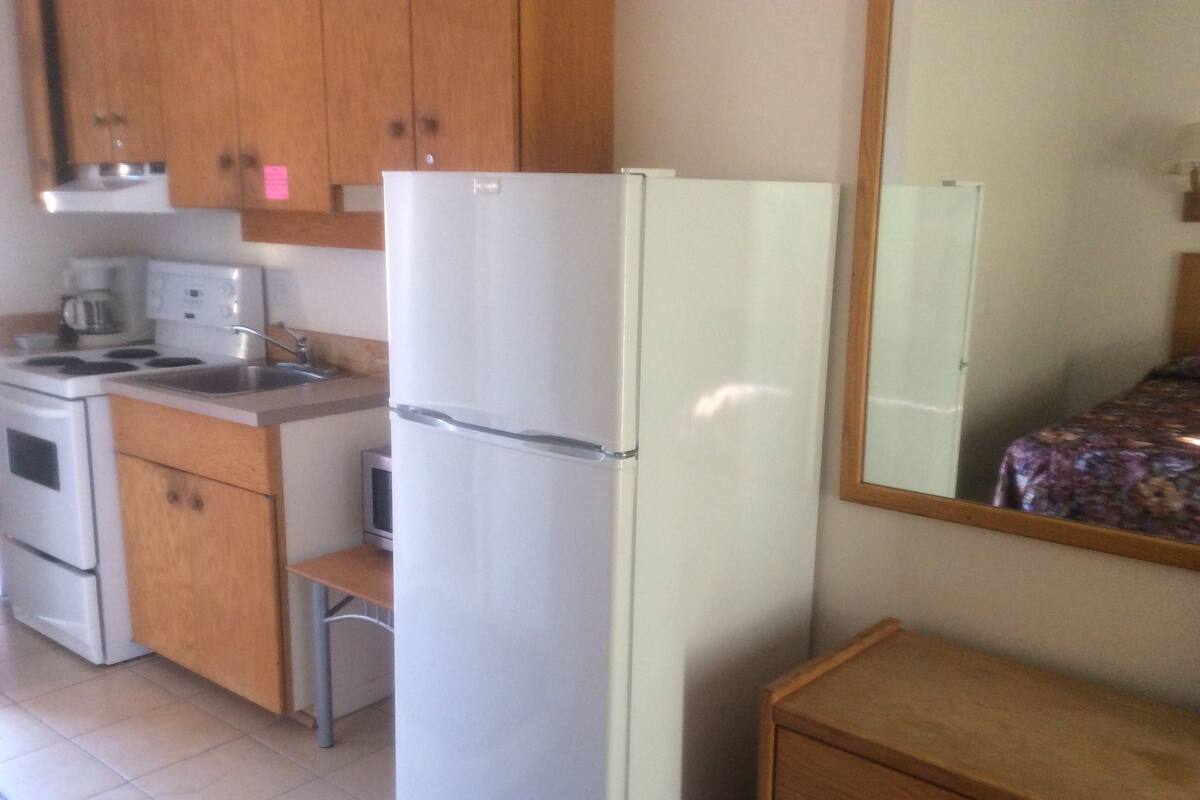 Family Suite, Kitchenette | Private kitchenette
