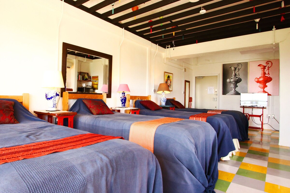 Deluxe Quad Room