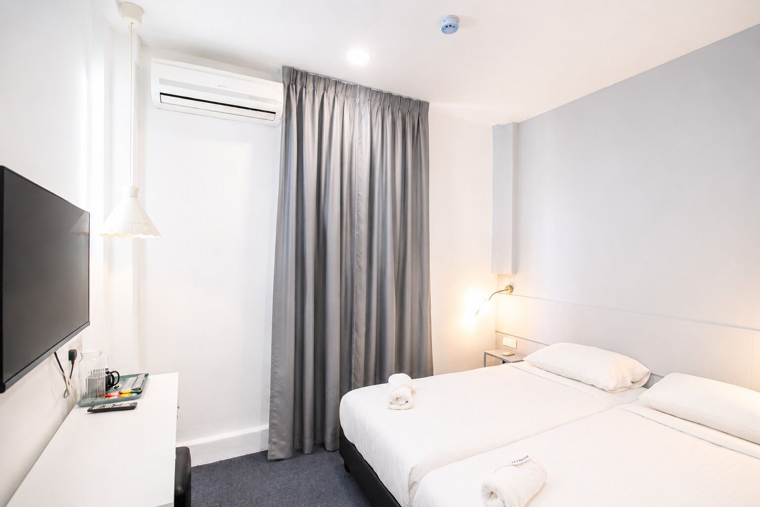 Chambre Standard avec lits jumeaux | Bureau, accès au Wi-Fi (inclus), literie fournie