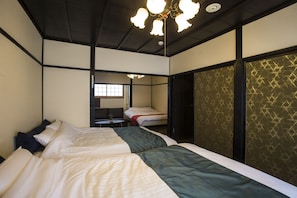 Townhome | 1 bedroom, in-room safe, desk, blackout curtains